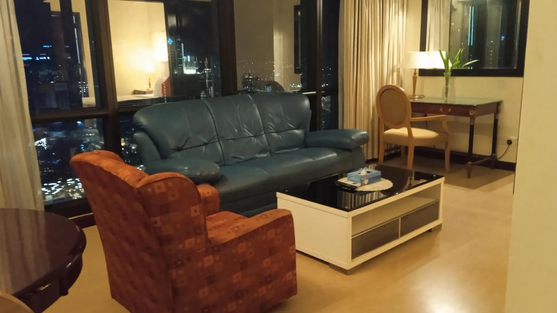 Visitor Service Suits At Times Square Bukitbintang K L Kuala Lumpur