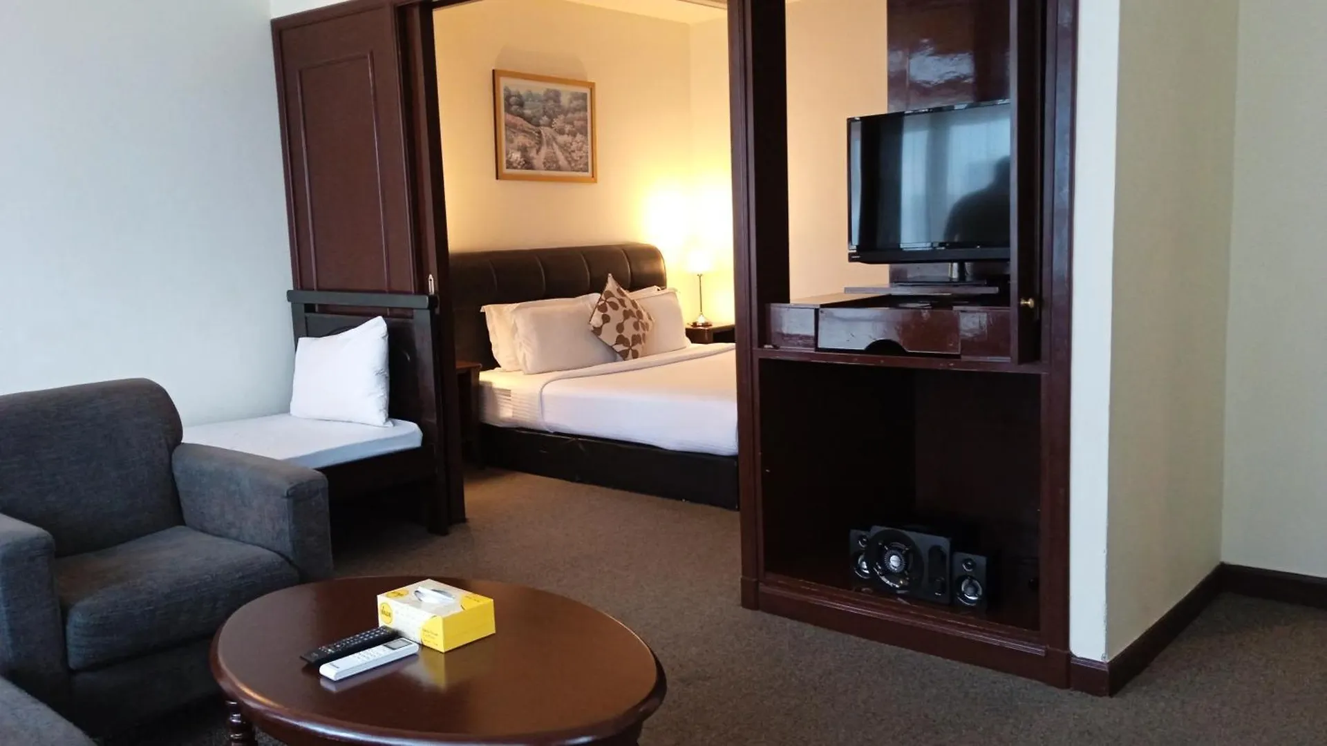 Visitor Service Suits At Times Square Bukitbintang K L Kuala Lumpur